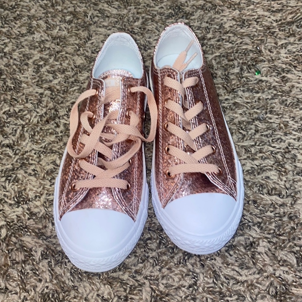 Peachy/light pink glitter converse